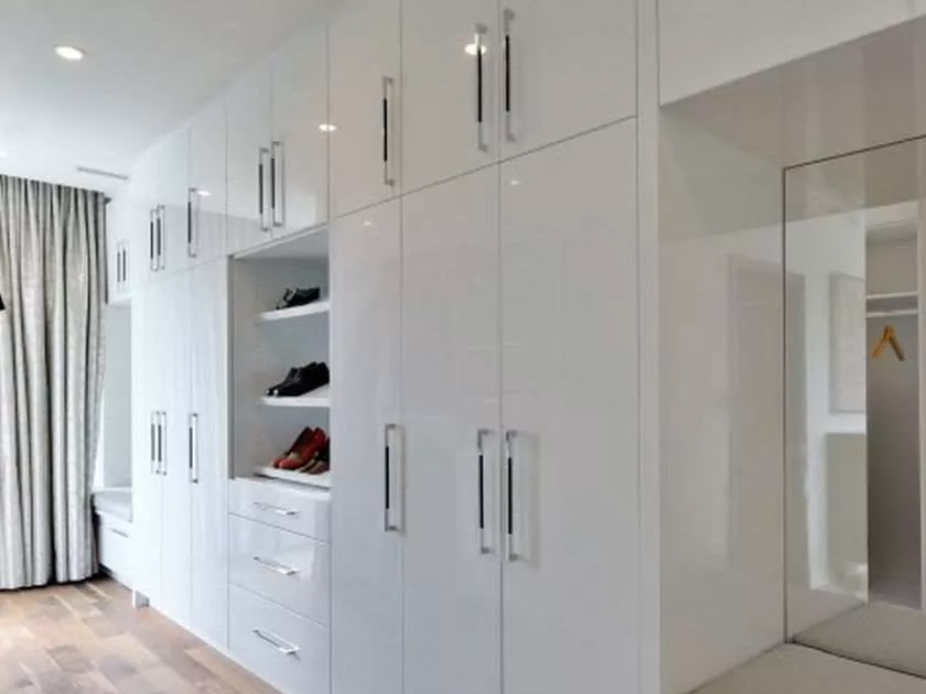 walk-in closet