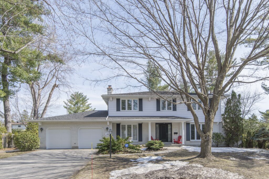 Spacious Family Living in Rockcliffe Park The Leading Ottawa Luxury Real Estate Brokerage